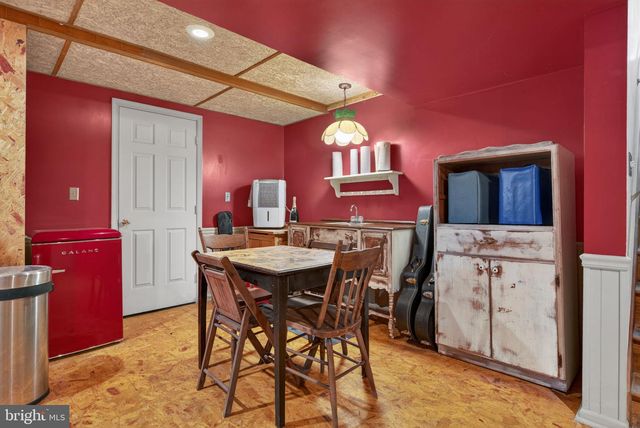 210 KELLY LN, York, PA 17406