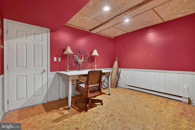 210 KELLY LN, York, PA 17406