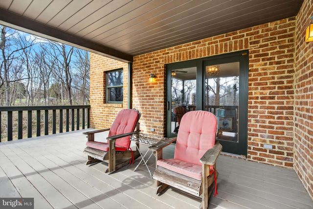 210 KELLY LN, York, PA 17406