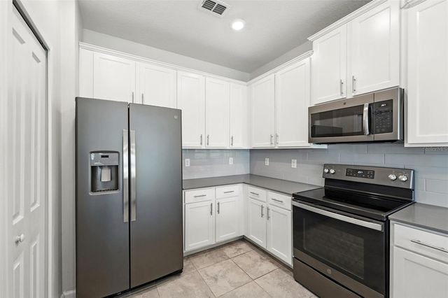 9944 RED EAGLE DRIVE, Orlando, FL 32825