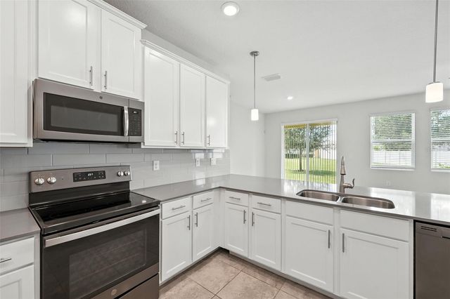 9944 RED EAGLE DRIVE, Orlando, FL 32825
