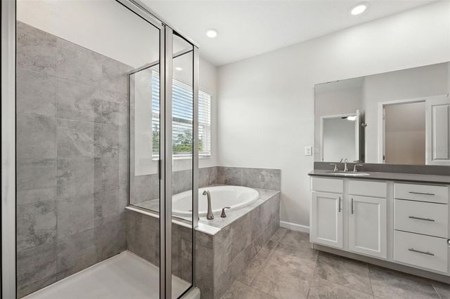 9944 RED EAGLE DRIVE, Orlando, FL 32825
