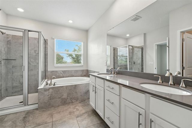 9944 RED EAGLE DRIVE, Orlando, FL 32825