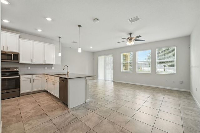 9944 RED EAGLE DRIVE, Orlando, FL 32825