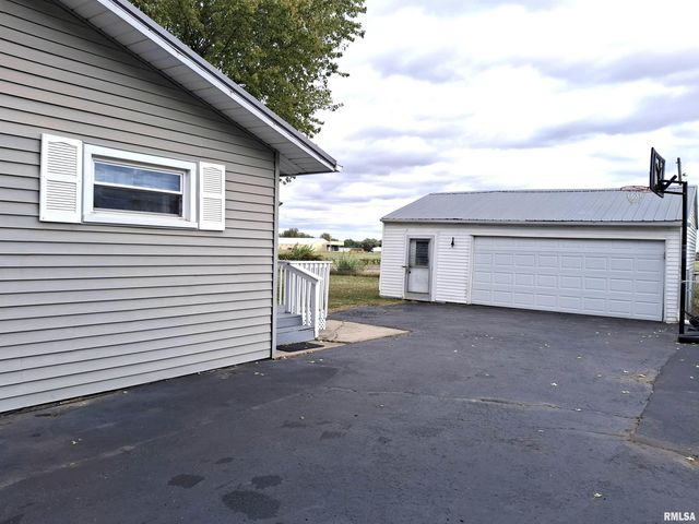 717 S 6TH Avenue, Canton, IL 61520