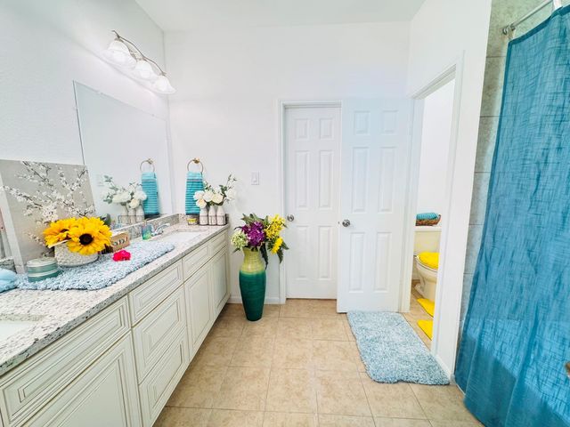 11130 Beverley Park Street, Sugar Land, TX 77498