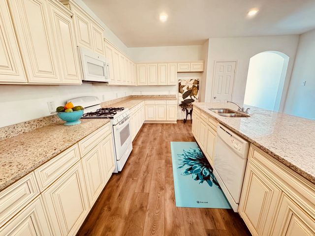 11130 Beverley Park Street, Sugar Land, TX 77498