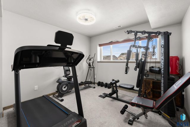 300 S Tumble Creek Ave Avenue, Sioux Falls, SD 57110