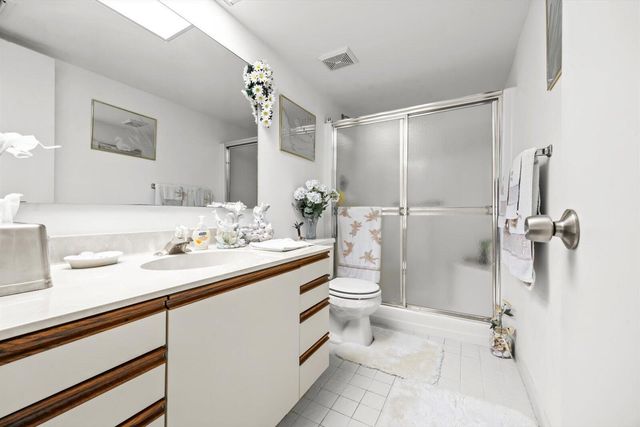 1250 SE Parkview Place C6, Stuart, FL 34994