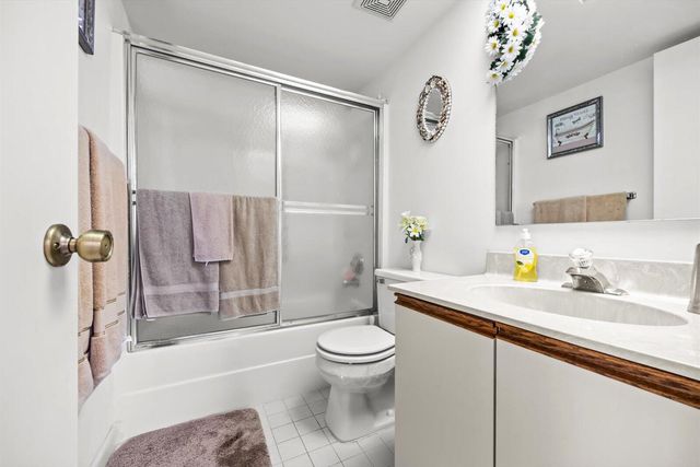 1250 SE Parkview Place C6, Stuart, FL 34994