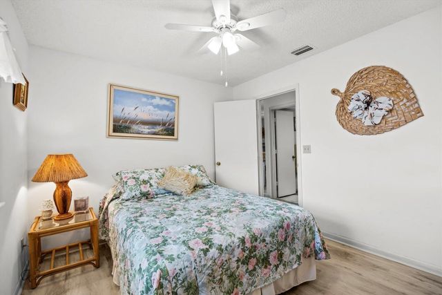 1250 SE Parkview Place C6, Stuart, FL 34994