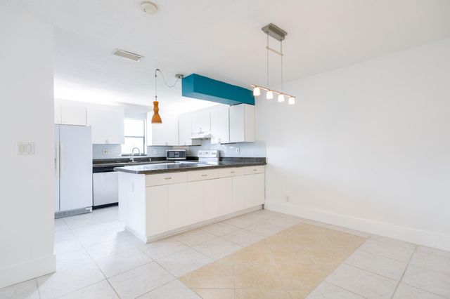 9460 SW 61st Way A, Boca Raton, FL 33428