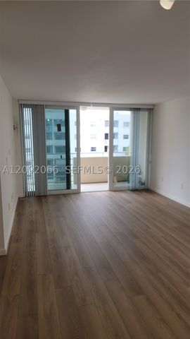 8050 NW 8th St 1407, Miami, FL 33126
