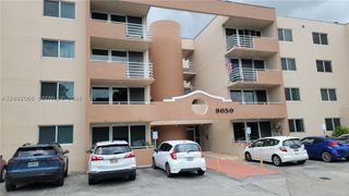 8050 NW 8th St 1407, Miami, FL 33126