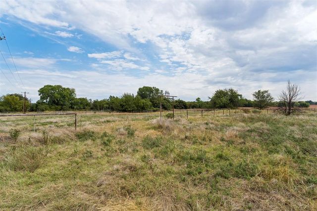 1515 N 14th Street, Guthrie, OK 73044