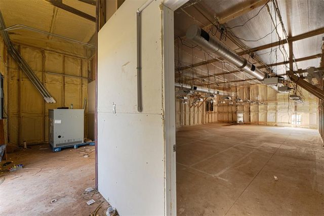 1515 N 14th Street, Guthrie, OK 73044