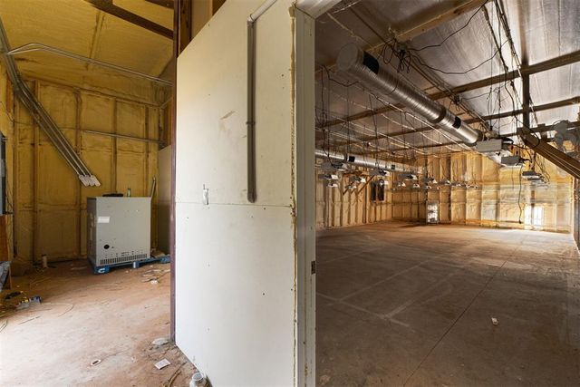 1515 N 14th Street, Guthrie, OK 73044