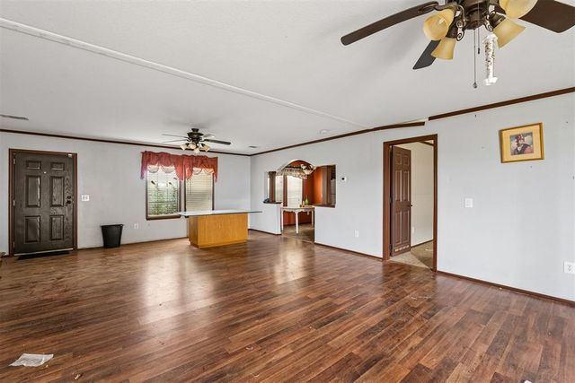 1515 N 14th Street, Guthrie, OK 73044