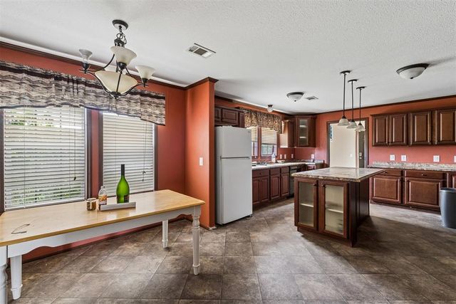 1515 N 14th Street, Guthrie, OK 73044