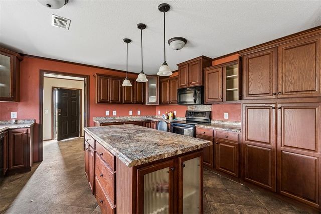 1515 N 14th Street, Guthrie, OK 73044