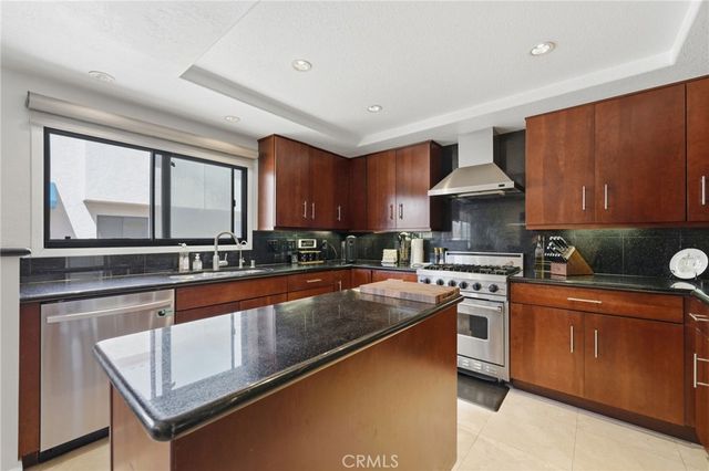 16506 Bordeaux, Huntington Beach, CA 92649