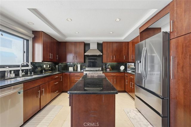 16506 Bordeaux, Huntington Beach, CA 92649