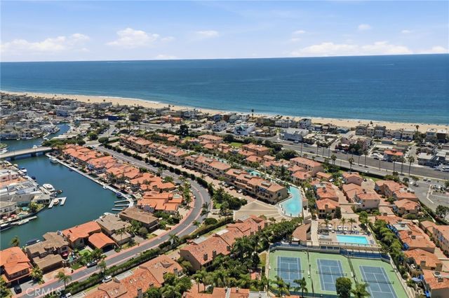 16506 Bordeaux, Huntington Beach, CA 92649