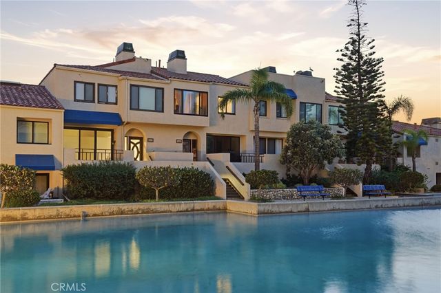 16506 Bordeaux, Huntington Beach, CA 92649