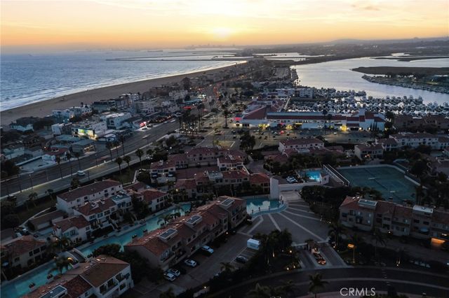 16506 Bordeaux, Huntington Beach, CA 92649