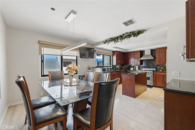 16506 Bordeaux, Huntington Beach, CA 92649
