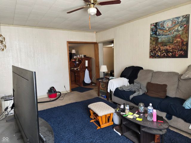 138 W Carey Street, Knightstown, IN 46148