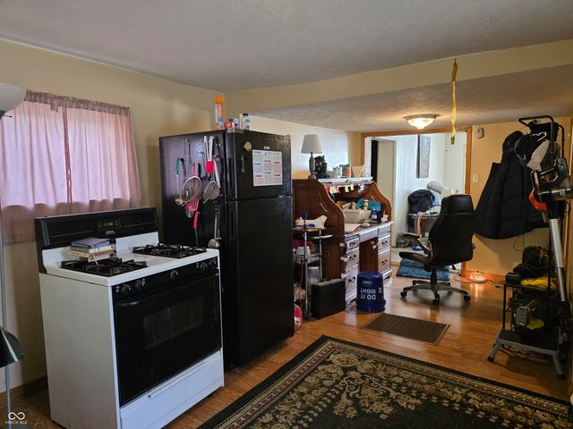 138 W Carey Street, Knightstown, IN 46148