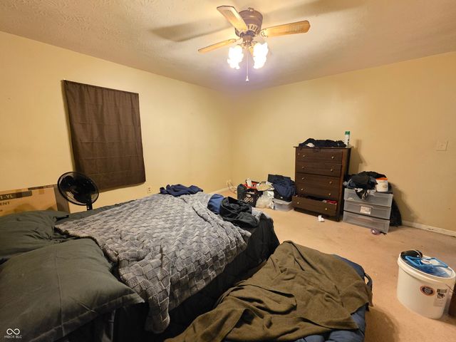 138 W Carey Street, Knightstown, IN 46148