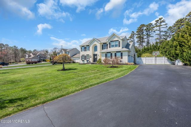 9 Eagle Ridge Lane, West Creek, NJ 08092