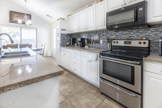 19894 N TOLEDO Avenue, Maricopa, AZ 85138