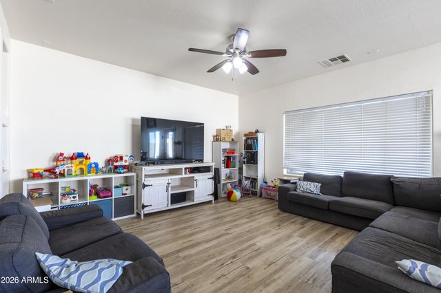 19894 N TOLEDO Avenue, Maricopa, AZ 85138