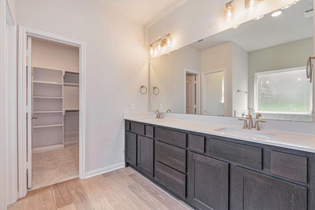 11739 Oakwood Ranch, Willis, TX 77378