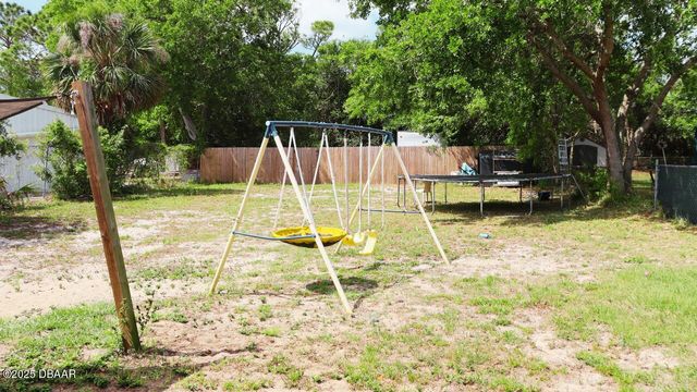 1834 S Segrave Street, South Daytona, FL 32119