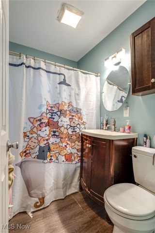 640 E Lake Avenue, Barberton, OH 44203