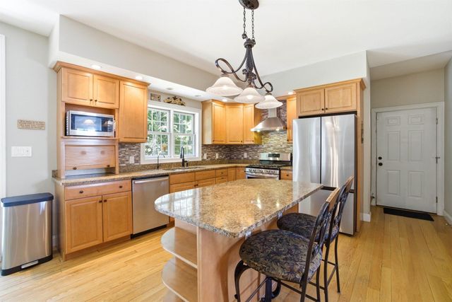 957 Back Mountain Road, Goffstown, NH 03045