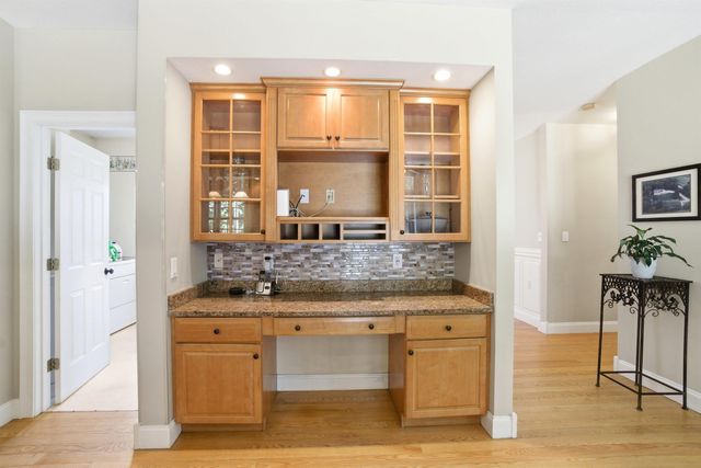 957 Back Mountain Road, Goffstown, NH 03045