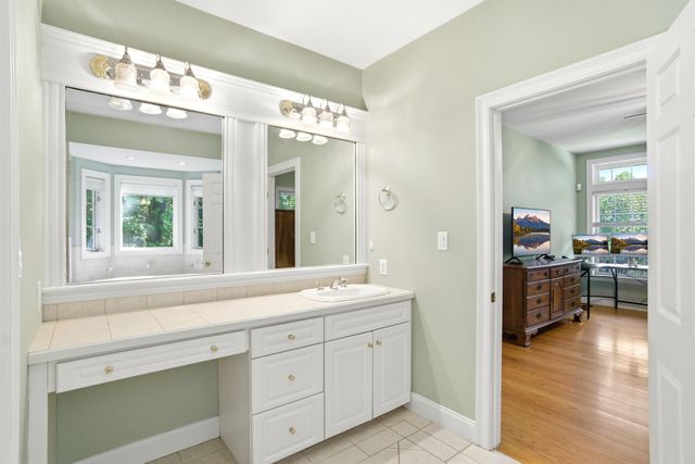 957 Back Mountain Road, Goffstown, NH 03045
