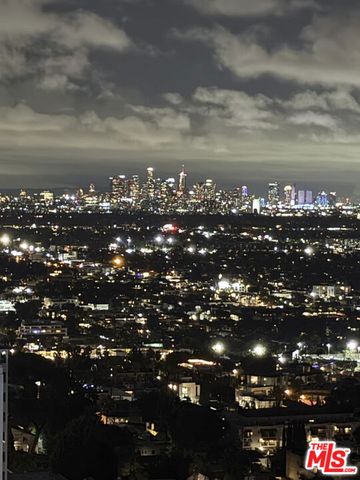 8230 Hollywood Boulevard, Los Angeles, CA 90069