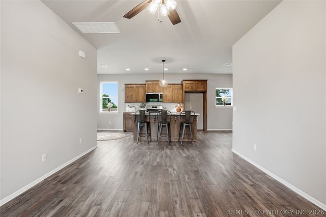1528 E Grayson Avenue, Sapulpa, OK 74066