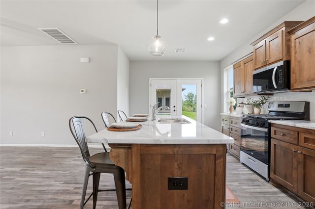 1528 E Grayson Avenue, Sapulpa, OK 74066