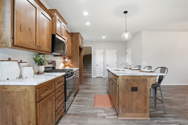 1528 E Grayson Avenue, Sapulpa, OK 74066