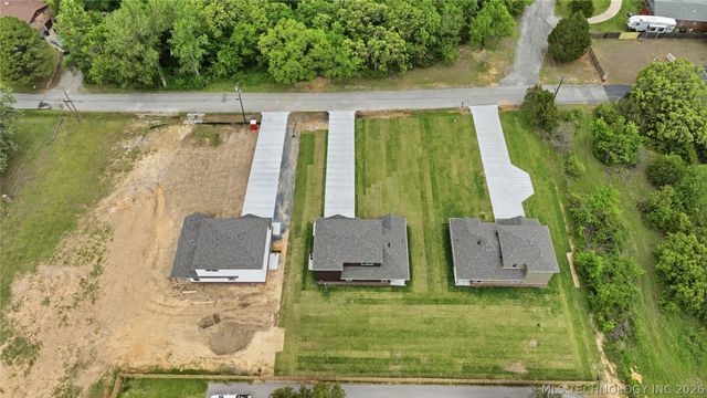 1528 E Grayson Avenue, Sapulpa, OK 74066