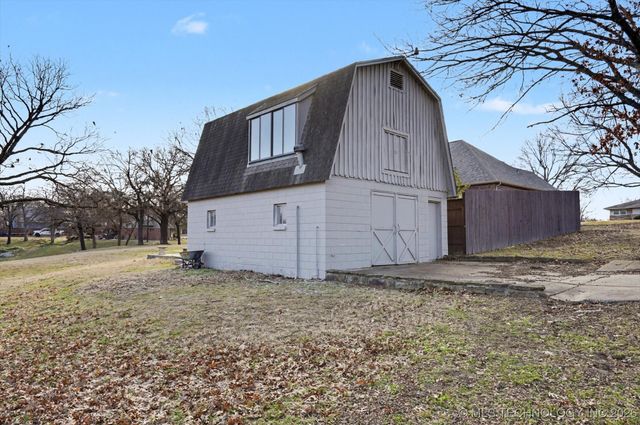 18019 E Brady Street, Catoosa, OK 74015
