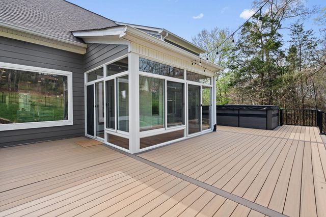 8229 Pierpoint Drive, Harrison, TN 37341