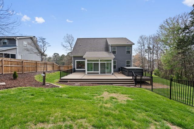 8229 Pierpoint Drive, Harrison, TN 37341
